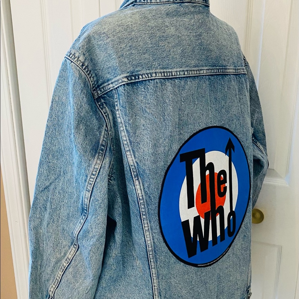 The WHO jean jacket - Picture 11 of 11
